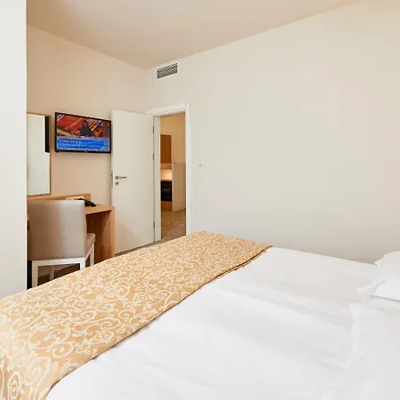 Laguna Park & Aqua Club Отель 4*