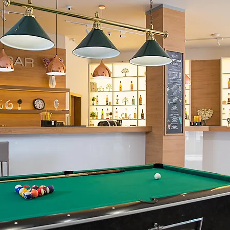 Laguna Park & Aqua Club Otel 4*