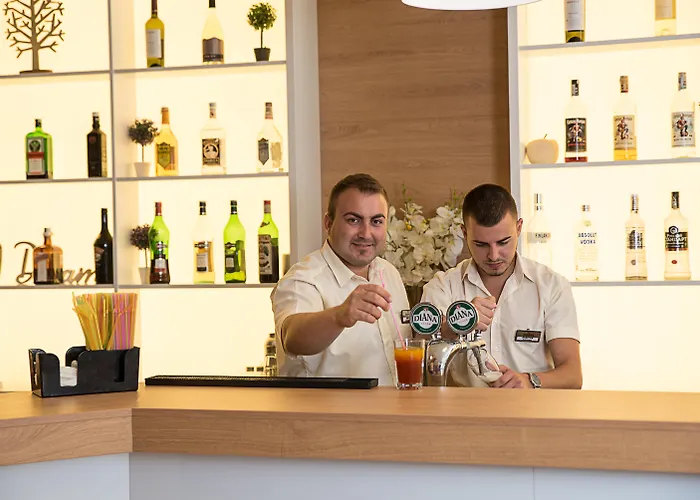 Отель Laguna Park & Aqua Club Солнечный берег