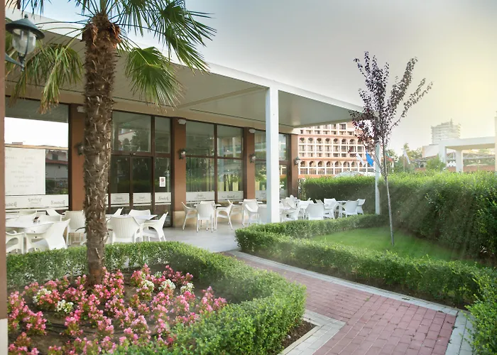 Отель Laguna Park & Aqua Club