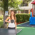Laguna Park & Aqua Club 4* ساني بيتش