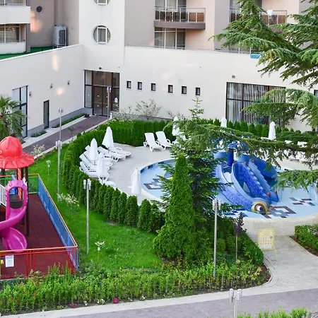 Laguna Park & Aqua Club Hotel 4*