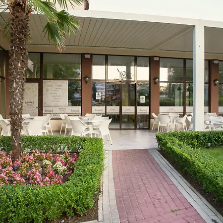 Laguna Park & Aqua Club Отель Солнечный берег