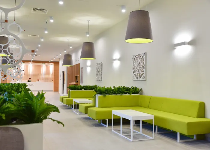 Отель Laguna Park & Aqua Club Солнечный берег