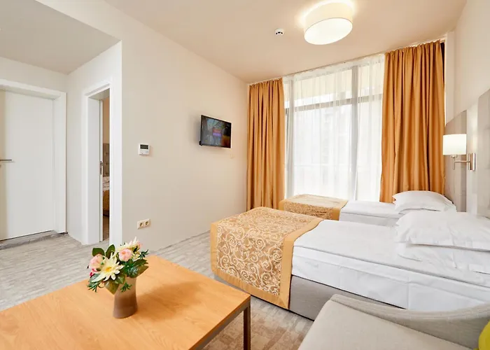 Laguna Park & Aqua Club 4*